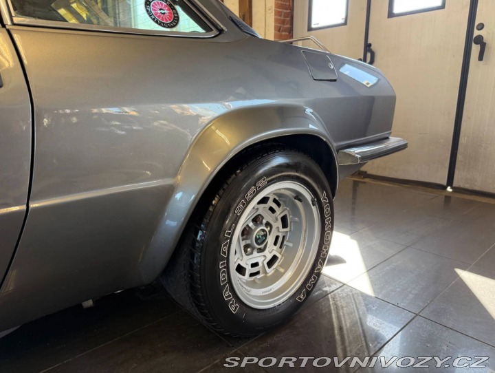 Ostatní značky Ostatní modely De Tomaso LONGCHAMP 1975