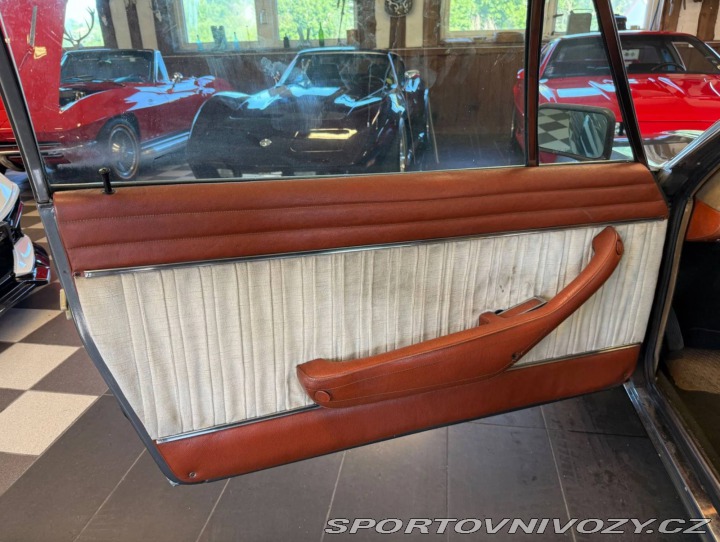 Ostatní značky Ostatní modely De Tomaso LONGCHAMP 1975