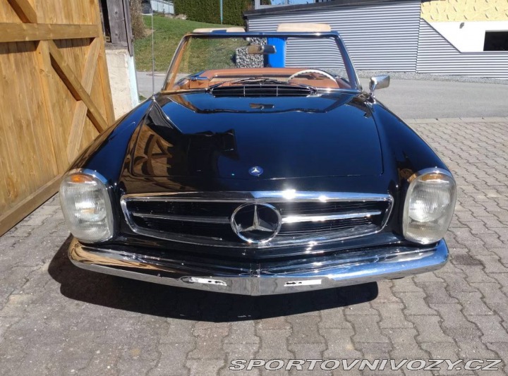 Mercedes-Benz SL 230 SL Pagode W113 1965