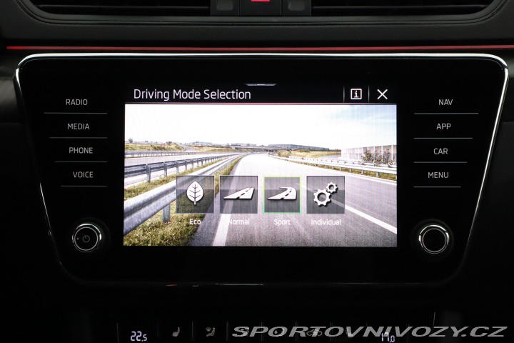 Škoda Superb Sportline 2.0 TSI 2024