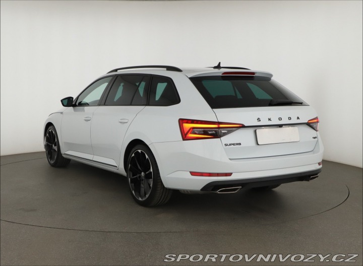 Škoda Superb Sportline 2.0 TSI 2024
