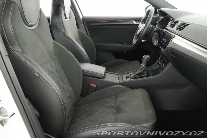 Škoda Superb Sportline 2.0 TSI 2024