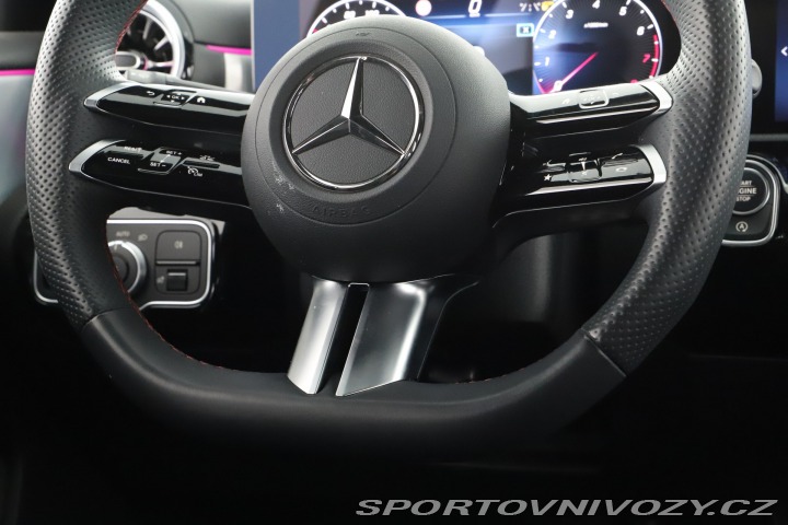 Mercedes-Benz A AMG Line A 180 2024