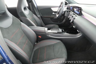 Mercedes-Benz A AMG Line A 180 2024