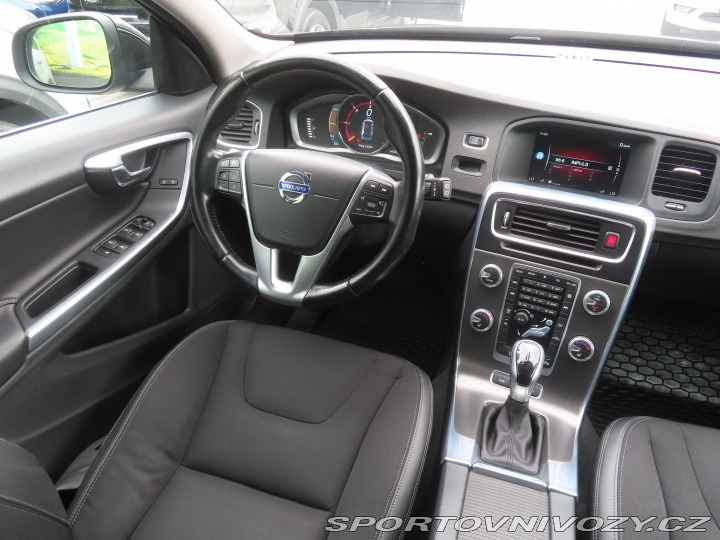 Volvo V60 D6 Plug-in Hybrid 2015