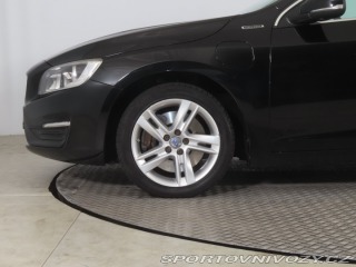 Volvo V60 D6 Plug-in Hybrid 2015