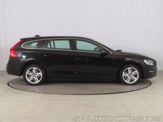 Volvo V60 D6 Plug-in Hybrid 2015