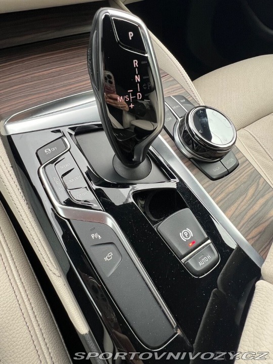 BMW 5 4,4 550i 2017 M / xDriv 2017