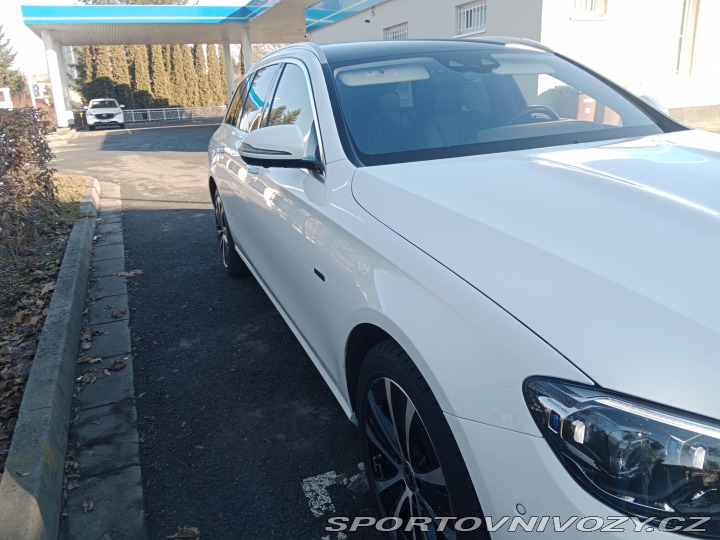 Mercedes-Benz E Plugin hybrid 300de 2020