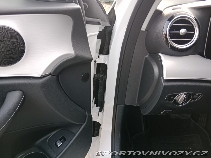 Mercedes-Benz E Plugin hybrid 300de 2020