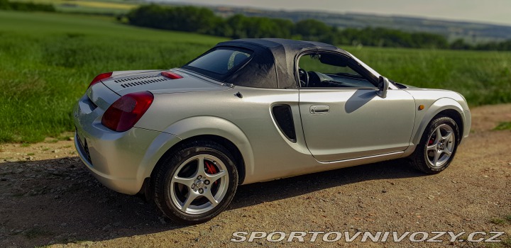 Toyota MR2 Kabrio+pevná střecha 2000