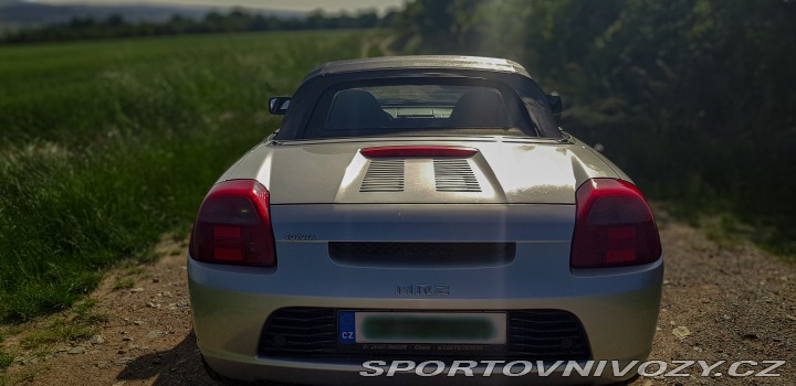 Toyota MR2 Kabrio+pevná střecha 2000