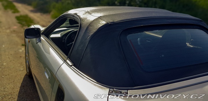 Toyota MR2 Kabrio+pevná střecha 2000