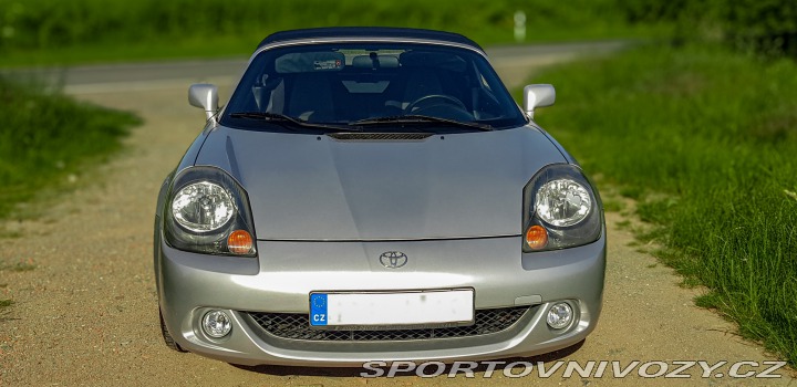 Toyota MR2 Kabrio+pevná střecha 2000
