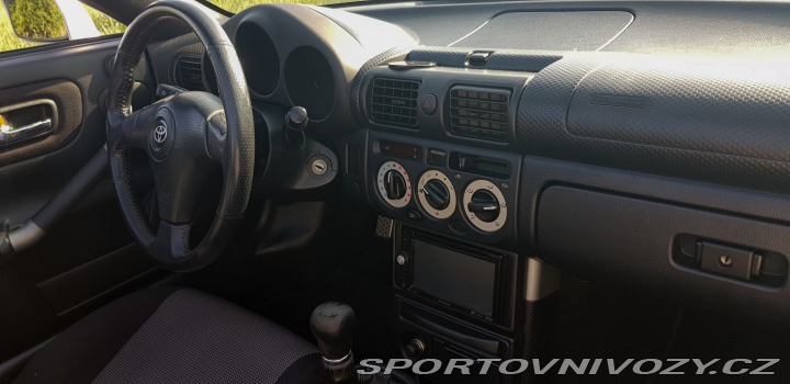 Toyota MR2 Kabrio+pevná střecha 2000
