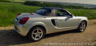 Toyota MR2 Kabrio+pevná střecha 2000