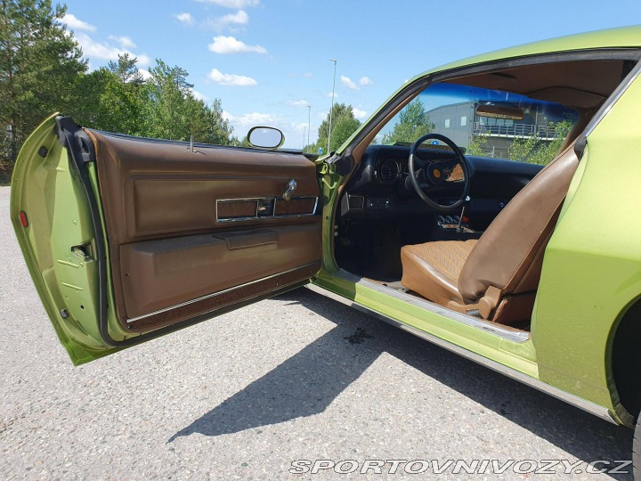 Chevrolet Camaro -71 350, Four on the floor. 1971