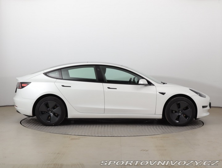 Tesla Model 3 Std Range Plus LFP 2021