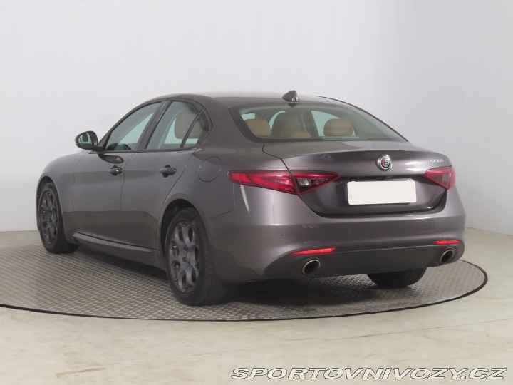 Alfa Romeo Giulia 2.0 Turbo 2019