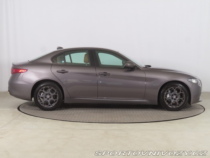 Alfa Romeo Giulia 2.0 Turbo 2019