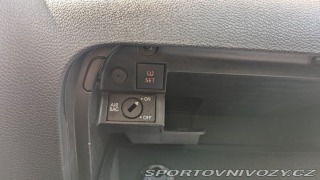 Volkswagen Scirocco 2,0   TDI 103kW, manuál, 2011