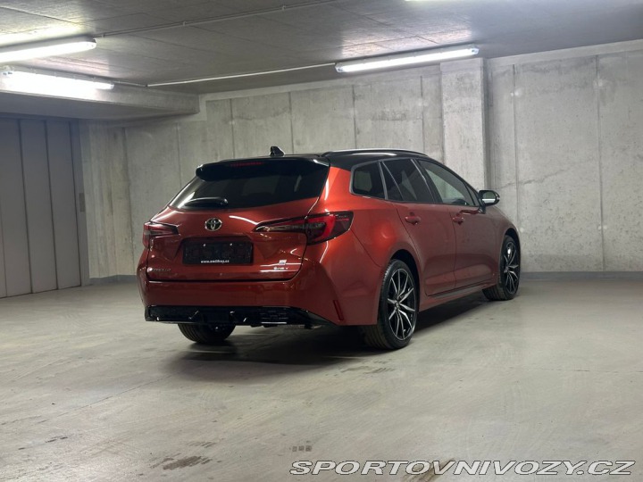 Toyota Corolla 2.0, Hybride-CVT, GR,Spor 2026