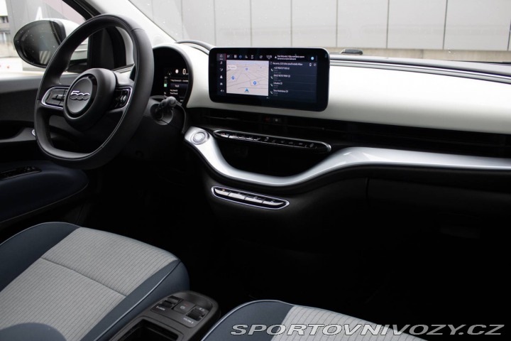 Fiat 500 500e La Prima, 42 KWh, 8 2021