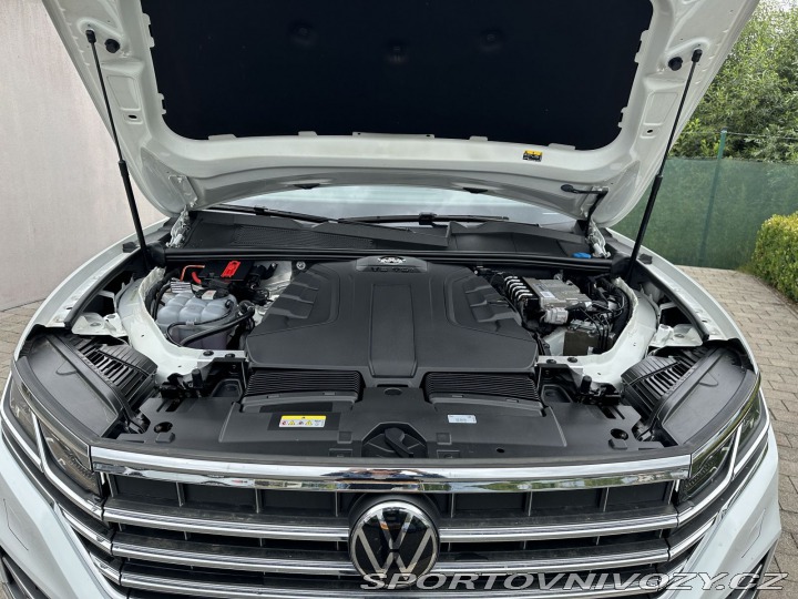 Volkswagen Ostatní modely Touareg 3,0TDI 210kW 4x4 ELEGANCE 2020