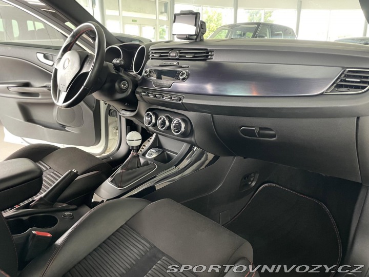 Alfa Romeo Giulietta Quadrifoglio TBi*REZERVAC 2011