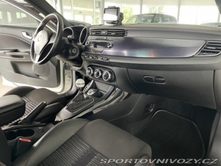 Alfa Romeo Giulietta Quadrifoglio TBi 177kW 2011