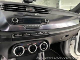 Alfa Romeo Giulietta Quadrifoglio TBi 177kW 2011