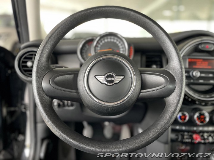 Mini One 75kW*Aut.klima*REZERVACE! 2016