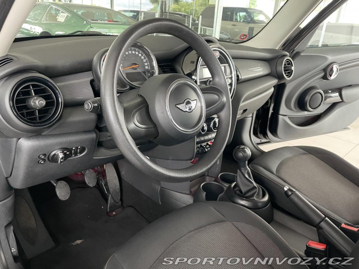 Mini One 75kW*Aut.klima*REZERVACE! 2016