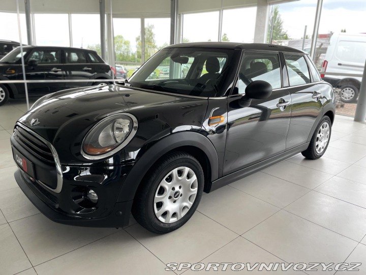 Mini One 75kW*Aut.klima*REZERVACE! 2016