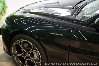 Alfa Romeo Giulia VELOCE*PANO*H/K*KAMERA*ZÁ 2024