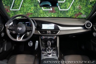 Alfa Romeo Giulia VELOCE*PANO*H/K*KAMERA*ZÁ 2024