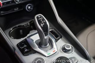 Alfa Romeo Giulia VELOCE*PANO*H/K*KAMERA*ZÁ 2024