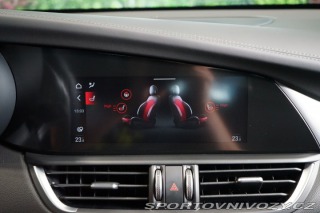 Alfa Romeo Giulia VELOCE*PANO*H/K*KAMERA*ZÁ 2024