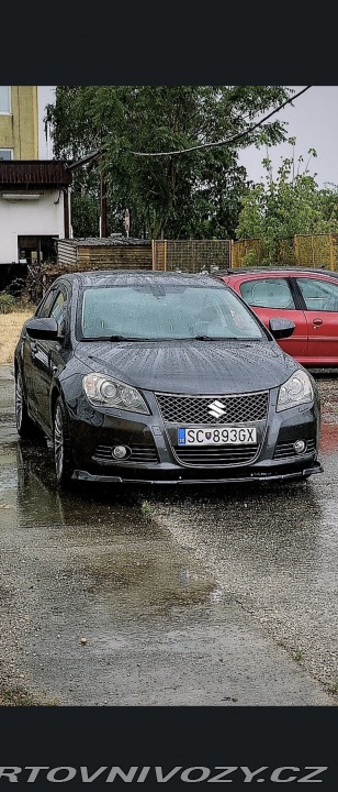 Suzuki Ostatní modely Kizashi 2010