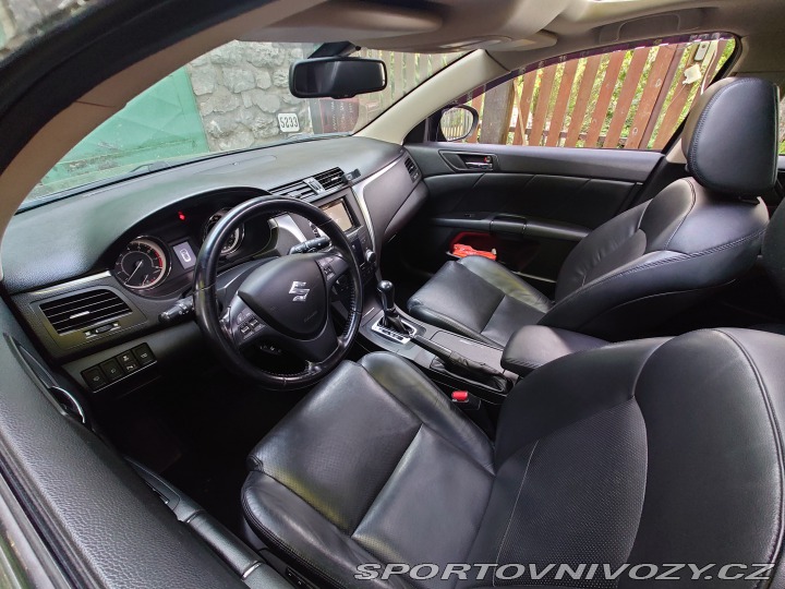 Suzuki Ostatní modely Kizashi 2010