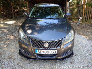 Suzuki Ostatní modely Kizashi 2010
