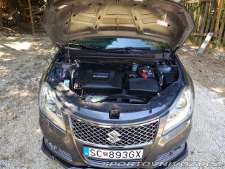 Suzuki Ostatní modely Kizashi 2010