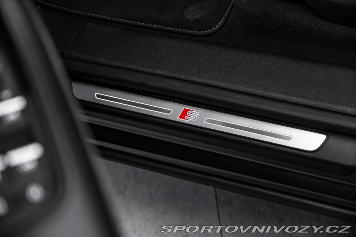 Audi SQ8 TDI ABT Carbon Masáže 2020