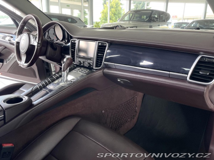 Porsche Panamera Diesel*Chrono*Dověry*Odvě 2013