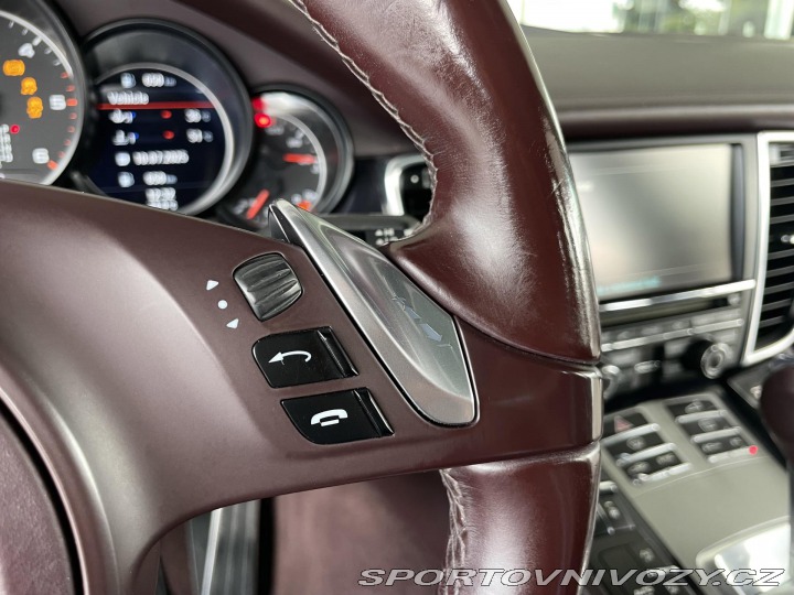 Porsche Panamera Diesel*Chrono*Dověry*Odvě 2013