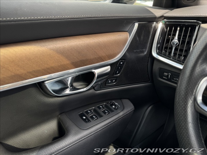 Volvo S90 T8 Plug in Hybrid 223KW 4 2019