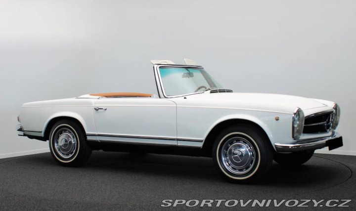 Mercedes-Benz SL 230SL Pagode (W113) 1967