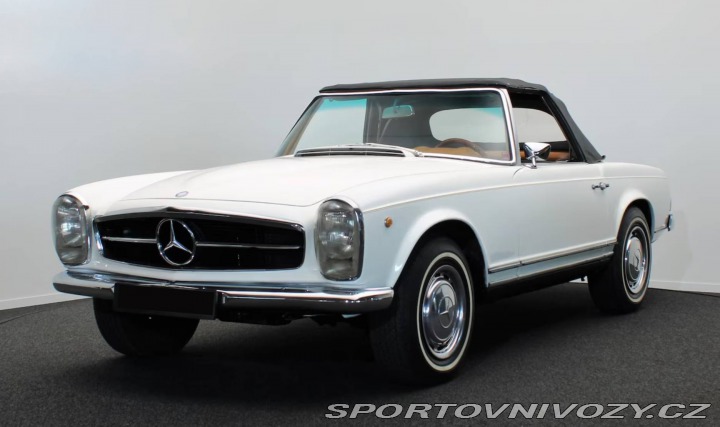 Mercedes-Benz SL 230SL Pagode (W113) 1967