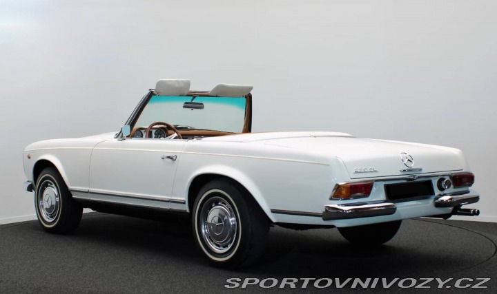 Mercedes-Benz SL 230SL Pagode (W113) 1967
