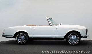 Mercedes-Benz SL 230SL Pagode (W113) 1967